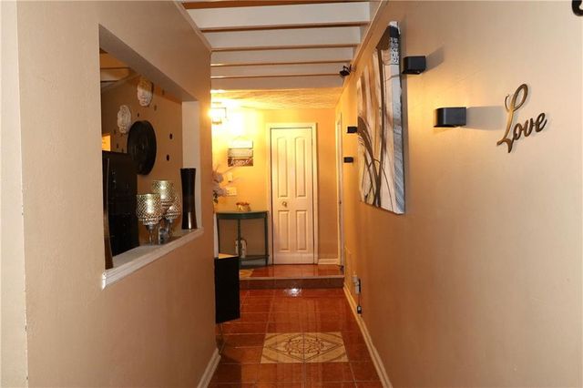 9396 Forest Knoll Drive, Jonesboro, GA 30238