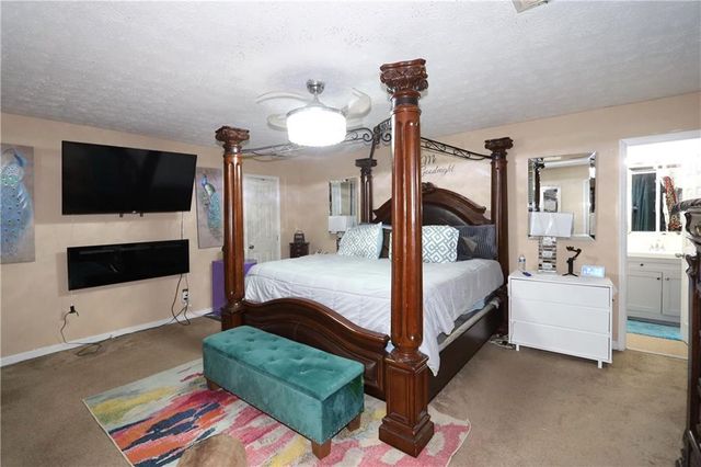 9396 Forest Knoll Drive, Jonesboro, GA 30238