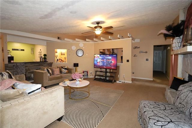 9396 Forest Knoll Drive, Jonesboro, GA 30238