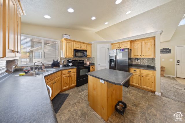 4022 S 2725 W, Roy, UT 84067