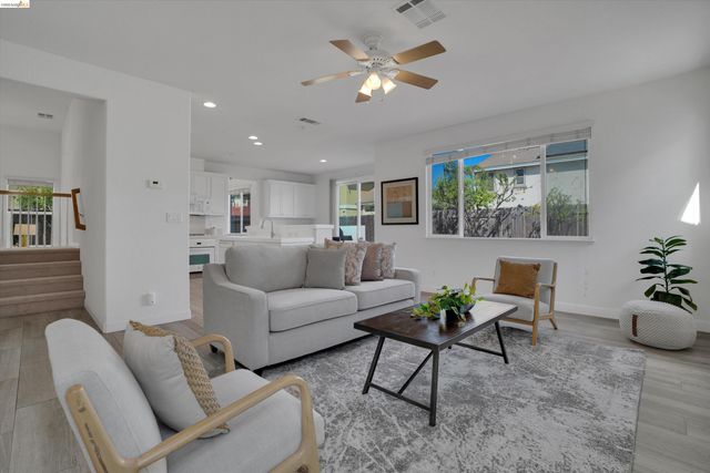 14 Renoir Ct, Oakley, CA 94561