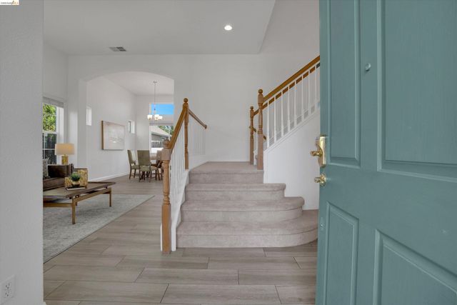 14 Renoir Ct, Oakley, CA 94561
