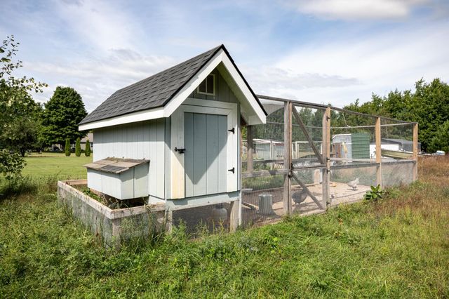 9916 Westwood Drive, Traverse City, MI 48685