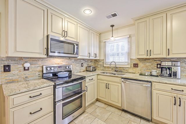 1267 Wespanee Place Court, Charleston, SC 29407