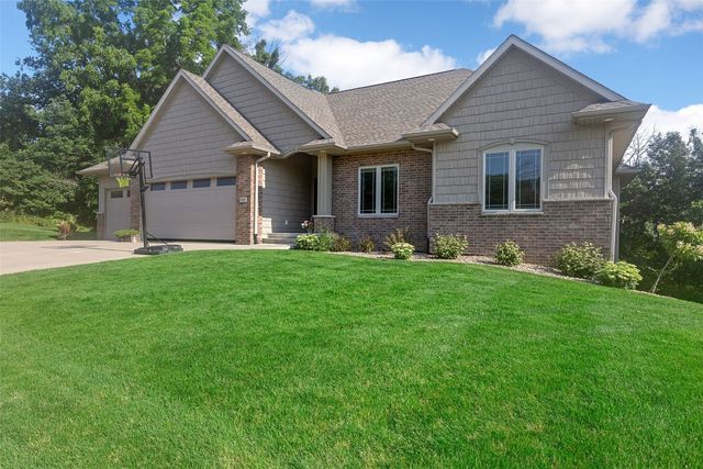 4920 Misty Morning Court SW, Cedar Rapids, IA 52404