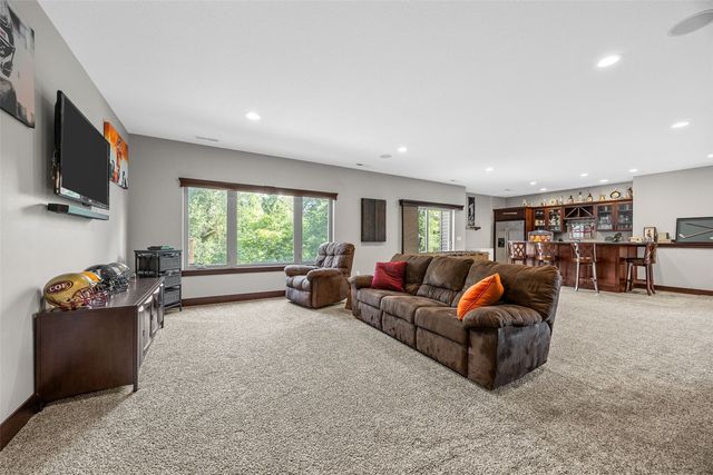 4920 Misty Morning Court SW, Cedar Rapids, IA 52404