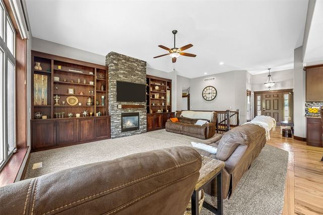 4920 Misty Morning Court SW, Cedar Rapids, IA 52404