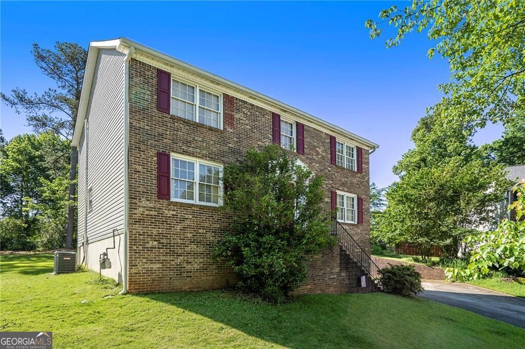 2260 Deer Oaks Trail, Lawrenceville, GA 30044 — exterior
