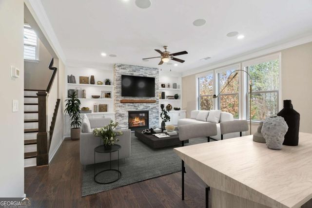 123 Marlow Drive, Woodstock, GA 30188