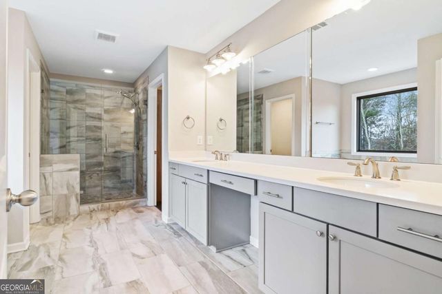 123 Marlow Drive, Woodstock, GA 30188