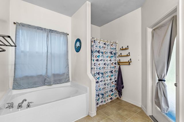 57 S Pleasant Drive, Defuniak Springs, FL 32435