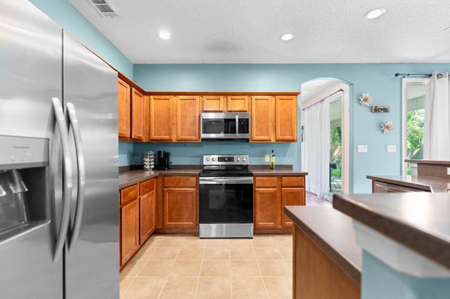 57 S Pleasant Drive, Defuniak Springs, FL 32435