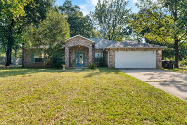 57 S Pleasant Drive, Defuniak Springs, FL 32435