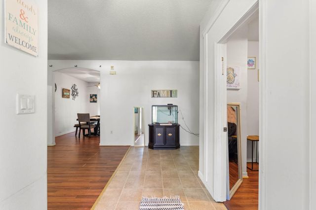 57 S Pleasant Drive, Defuniak Springs, FL 32435