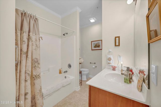 210 Fullford Lane 103, Wilmington, NC 28412