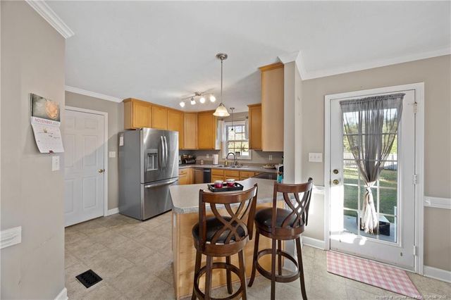 1103 Thistle Gold Drive, Hope Mills, NC 28348