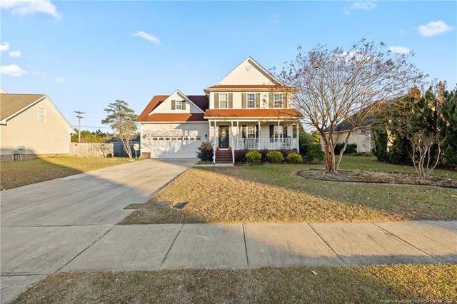 1103 Thistle Gold Drive, Hope Mills, NC 28348