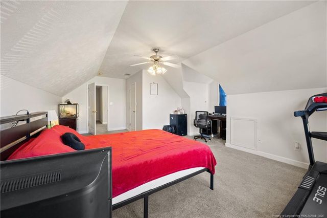 1103 Thistle Gold Drive, Hope Mills, NC 28348