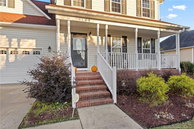 1103 Thistle Gold Drive, Hope Mills, NC 28348