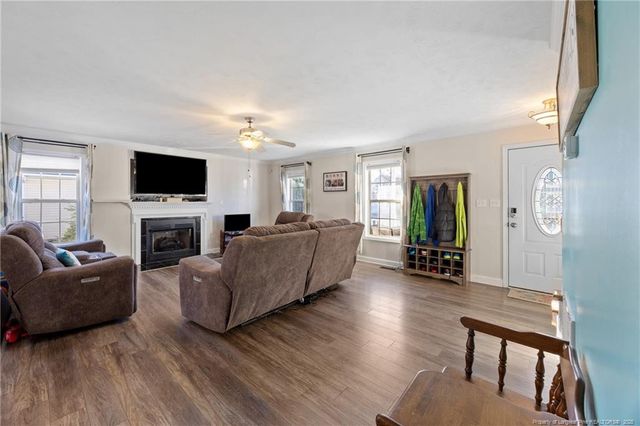 1103 Thistle Gold Drive, Hope Mills, NC 28348