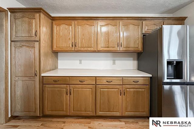 127 Longwood Drive, Papillion, NE 68133