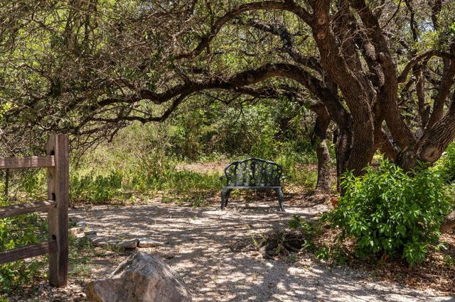 4307 Eck LN 201, Austin, TX 78734