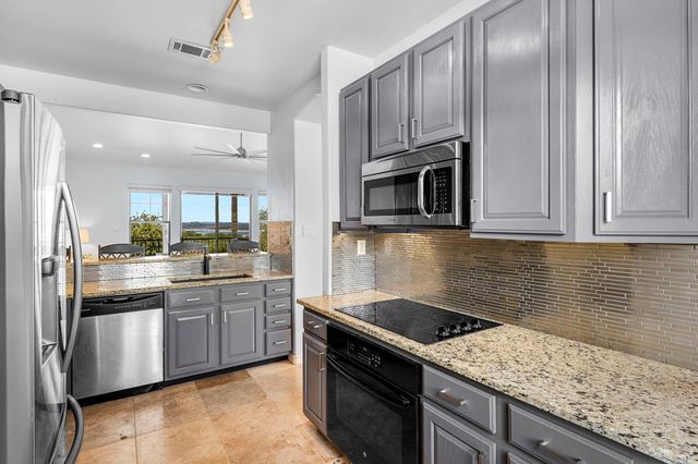 4307 Eck LN 201, Austin, TX 78734