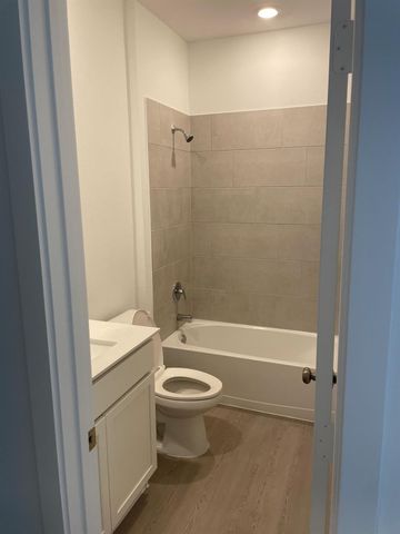 545 Shoreview Drive, Conroe, TX 77303