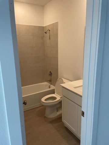 545 Shoreview Drive, Conroe, TX 77303