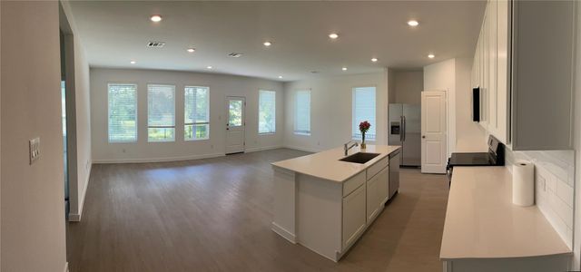 545 Shoreview Drive, Conroe, TX 77303