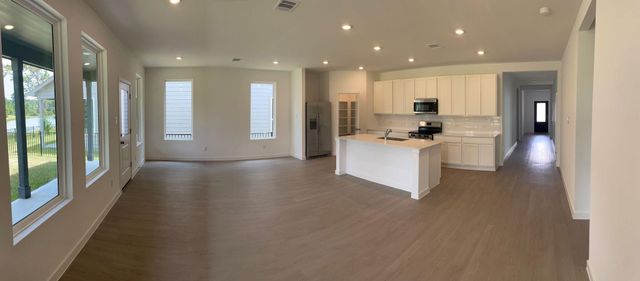 545 Shoreview Drive, Conroe, TX 77303