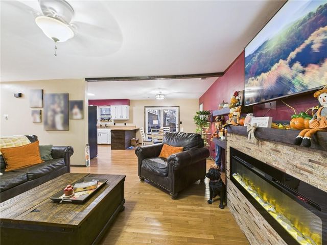 110 Hardy Street, Knob Noster, MO 65336