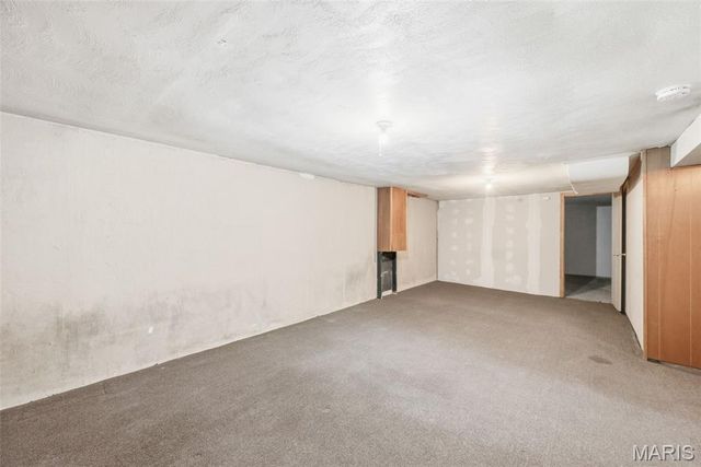 709 Riderwood Drive, Hazelwood, MO 63042
