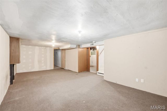 709 Riderwood Drive, Hazelwood, MO 63042