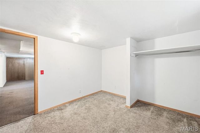 709 Riderwood Drive, Hazelwood, MO 63042