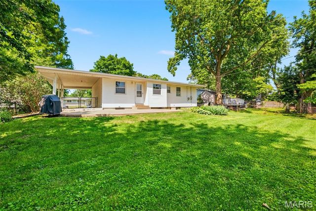709 Riderwood Drive, Hazelwood, MO 63042