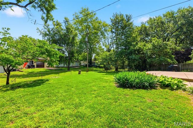 709 Riderwood Drive, Hazelwood, MO 63042