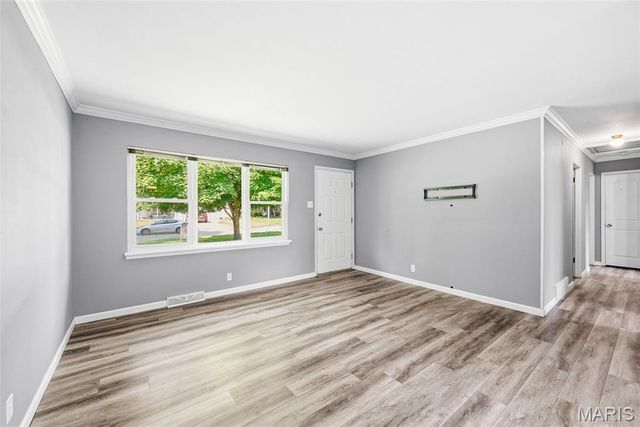 709 Riderwood Drive, Hazelwood, MO 63042
