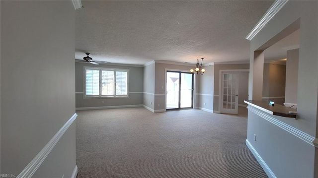 4 Harbor Watch Dr Unit 516, Chesapeake, VA 23320