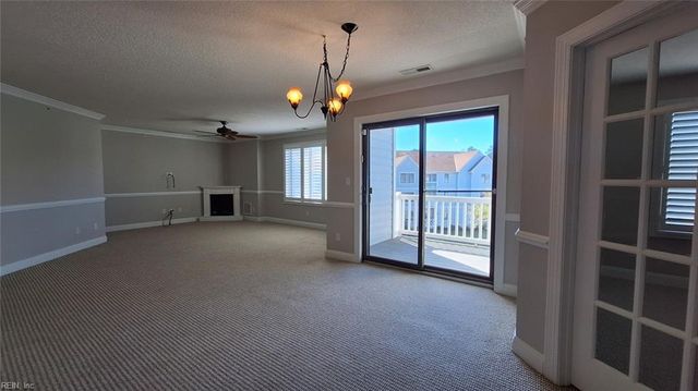 4 Harbor Watch Dr Unit 516, Chesapeake, VA 23320