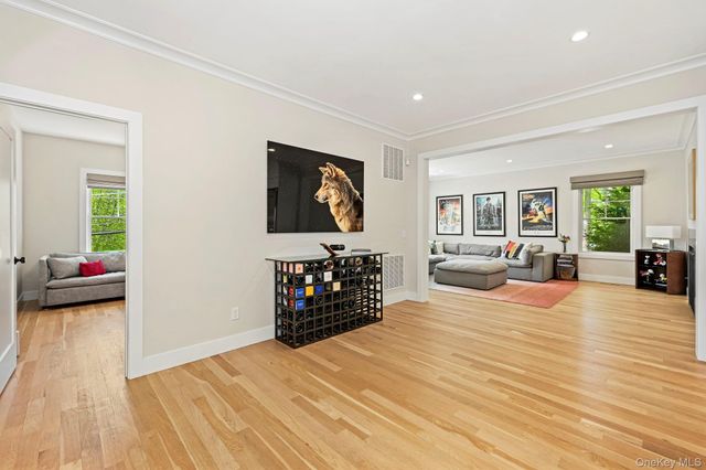 407 Wilmot Road, New Rochelle, NY 10804