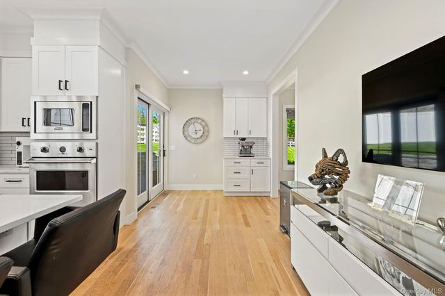 407 Wilmot Road, New Rochelle, NY 10804