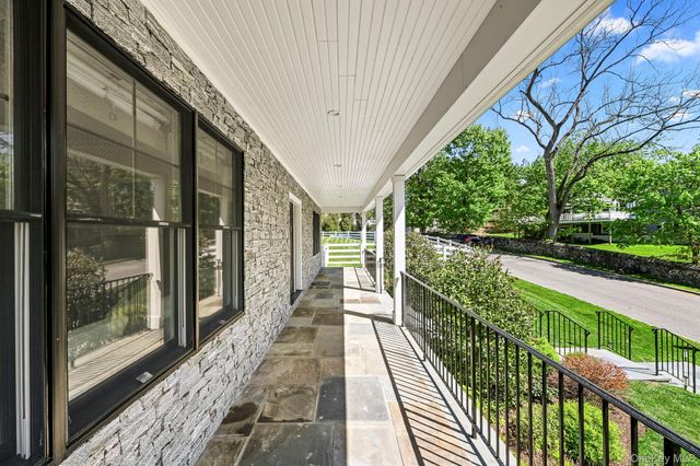 407 Wilmot Road, New Rochelle, NY 10804