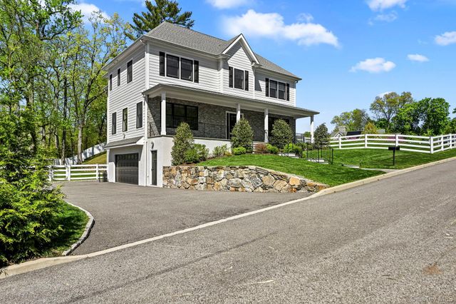 407 Wilmot Road, New Rochelle, NY 10804