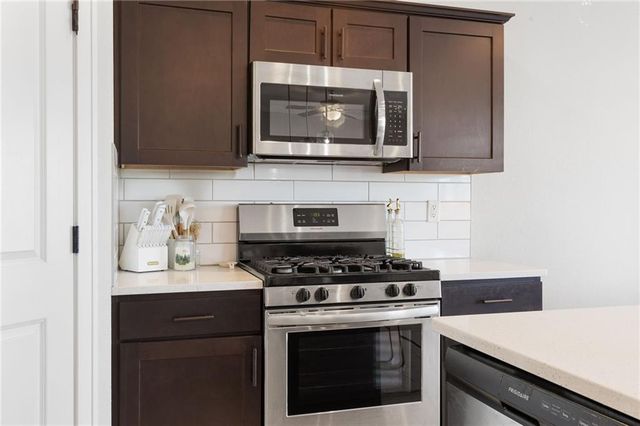 7422 Grand Slam Street, Parkville, MO 64152