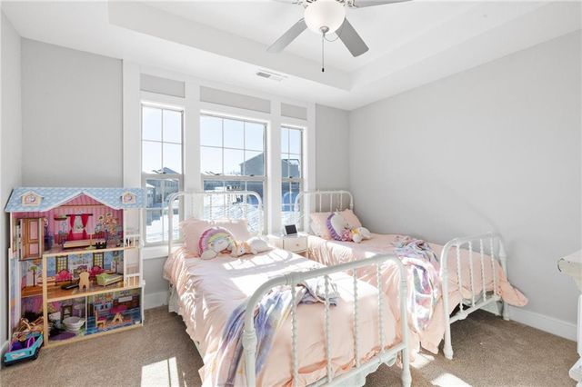 7422 Grand Slam Street, Parkville, MO 64152