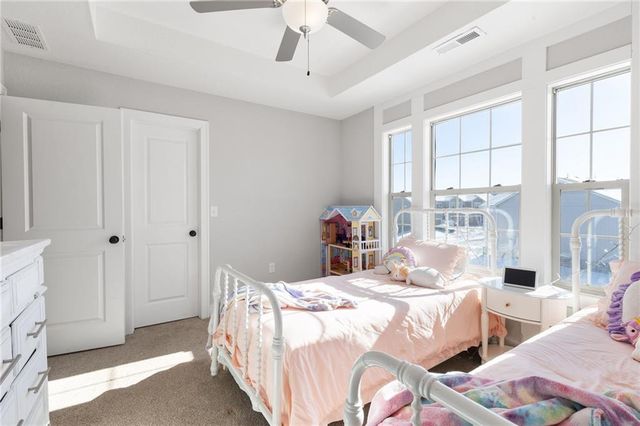 7422 Grand Slam Street, Parkville, MO 64152