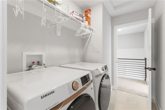 7422 Grand Slam Street, Parkville, MO 64152