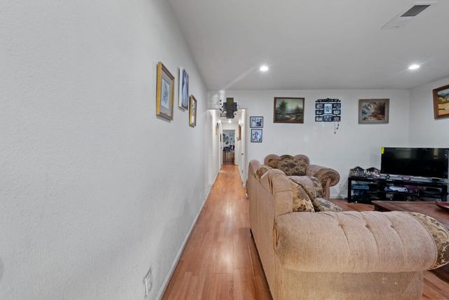 1780 Truckee, Salinas, CA 93906