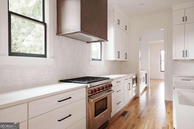 636 Hemlock Circle SE, Atlanta, GA 30316